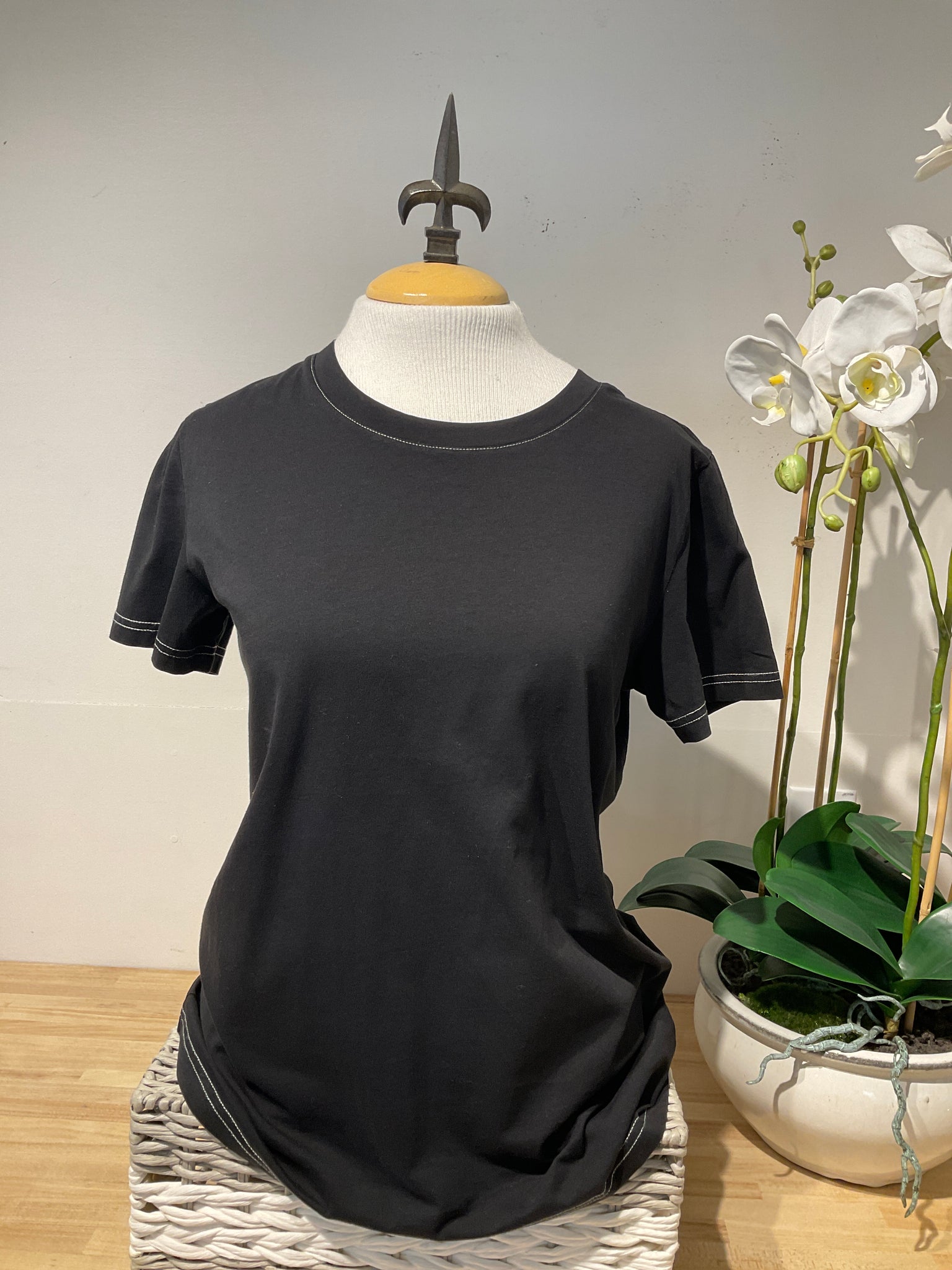 Pure Amici Black Tee