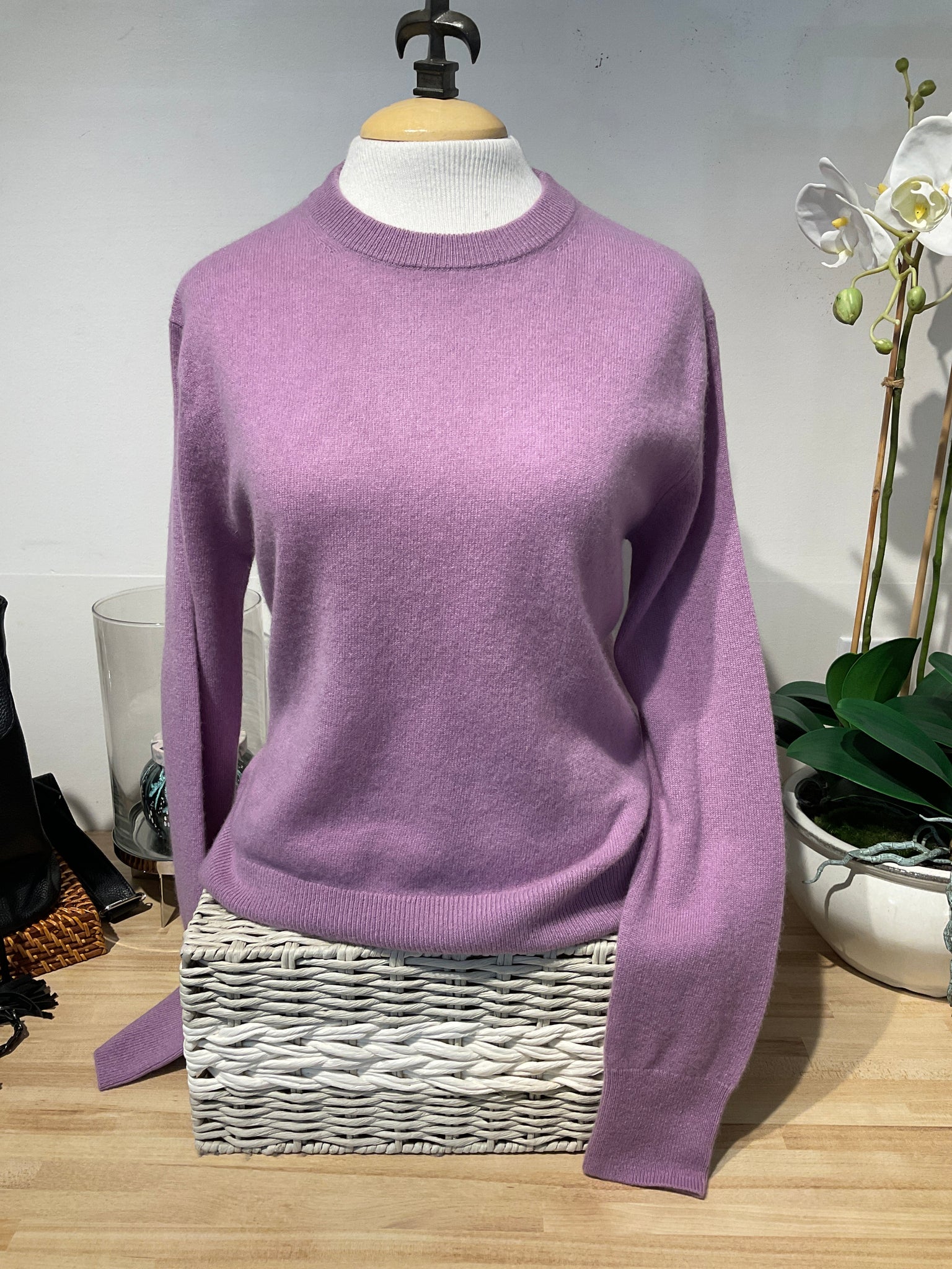 White & Warren Soft Plum Cashmere Crew Neck Sweater