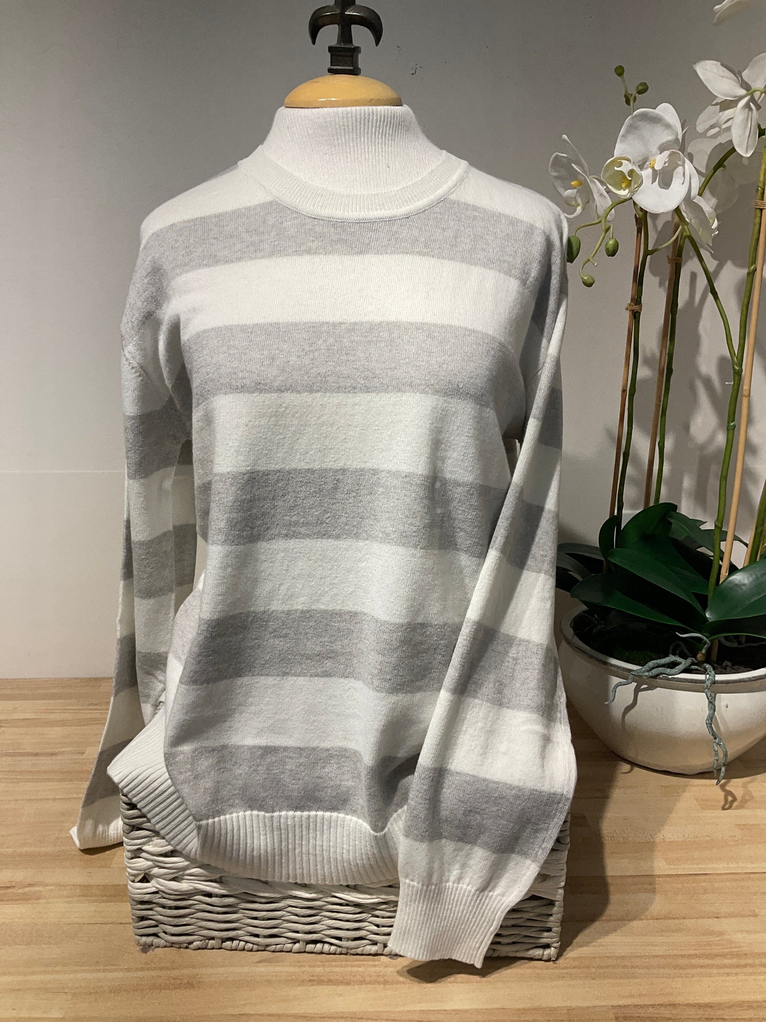 Pure Amici Starch/Foam Stripe Sweater