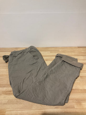 Amo Rosa Wrinkled Taupe Pant