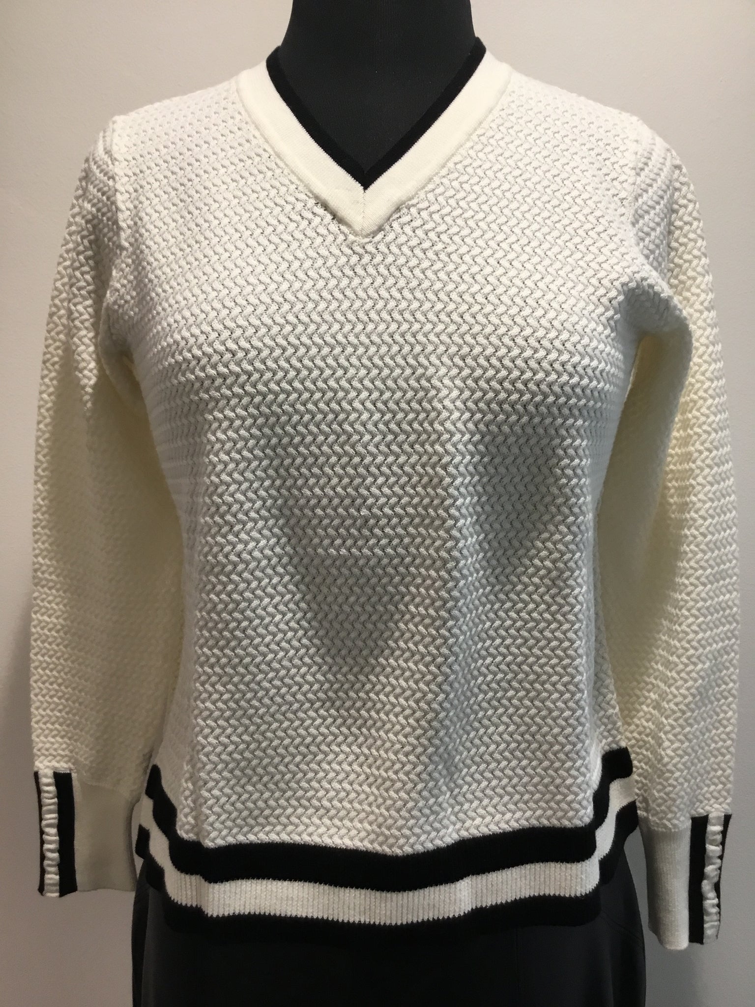 Peace Of Cloth Oyster V Neck Sweater