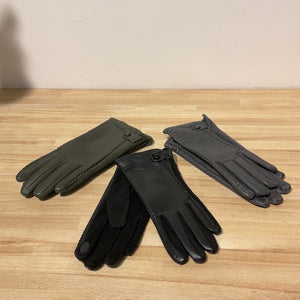 Mademoiselle Vegan Leather Glove W/ Button