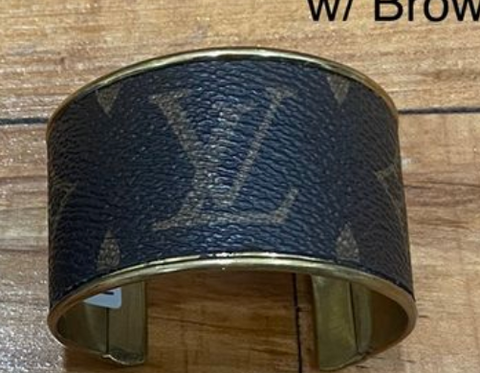 Moonlighting LV Brown Cuff