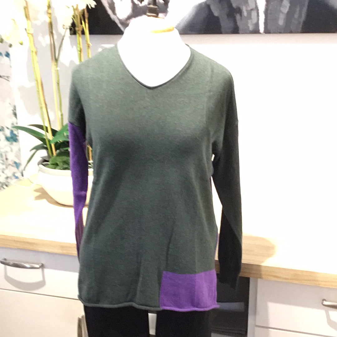Z&P Green And Purple V Neck Sweater