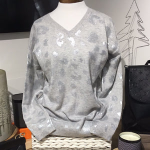 Pure Amici Cashmere Tin/Silver Leopard Print V Neck Sweater
